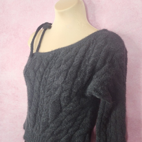 193. Wild Fable NWT One Shoulder Charcoal Cable Knit Sweater Top S - Picture 5 of 7